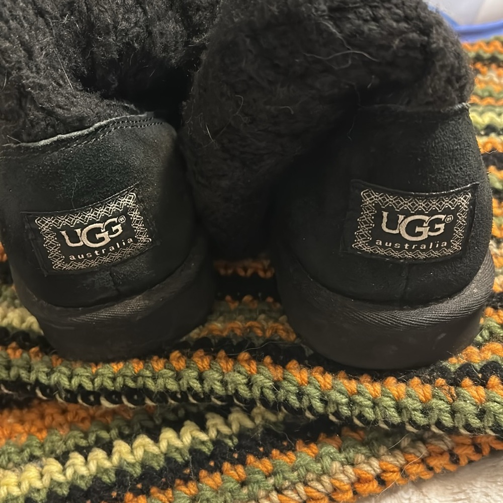 Ugg Black Lattice Button Boot Size 10 - Picture 4 of 5